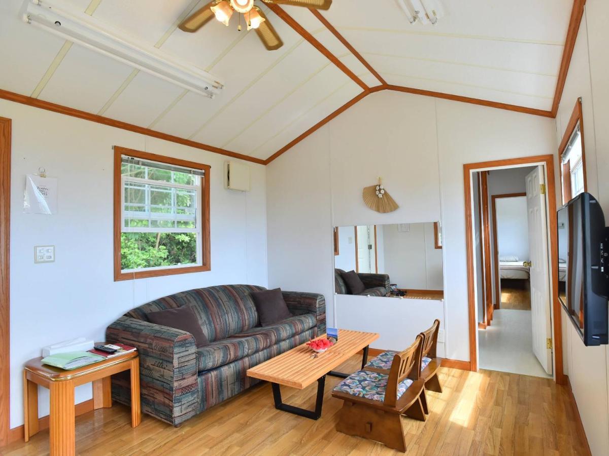 Panorama Ocean View Cottage Motobu Exteriér fotografie