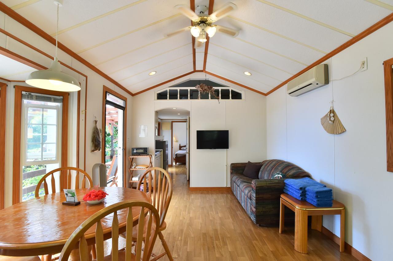 Panorama Ocean View Cottage Motobu Exteriér fotografie