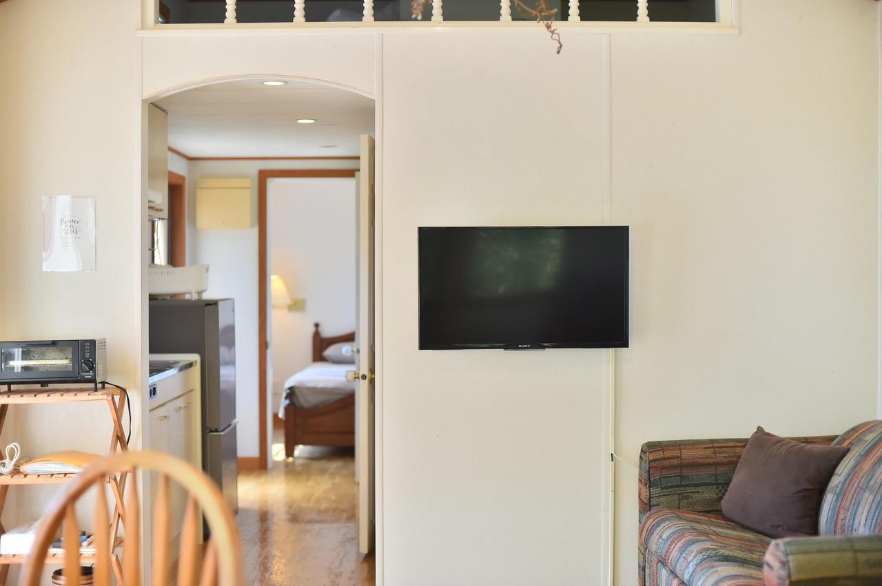 Panorama Ocean View Cottage Motobu Exteriér fotografie